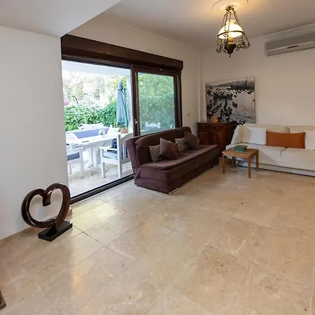 Charming Duplex 2 Min Walk To Torba Beach In Villa *